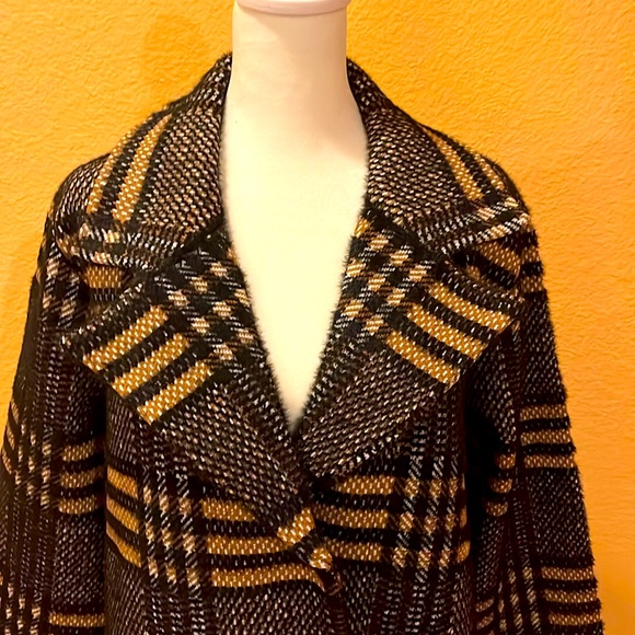 NWT Elie Tahari plaid midi length coat with snaps and 2 pockets. Black and Tan - Picture 3 of 16